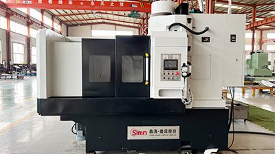 山東臨磨數(shù)控機(jī)床裝備有限公司推出劃時(shí)代第三代立軸圓臺平面磨床